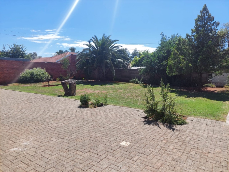 3 Bedroom Property for Sale in Hadison Park Northern Cape